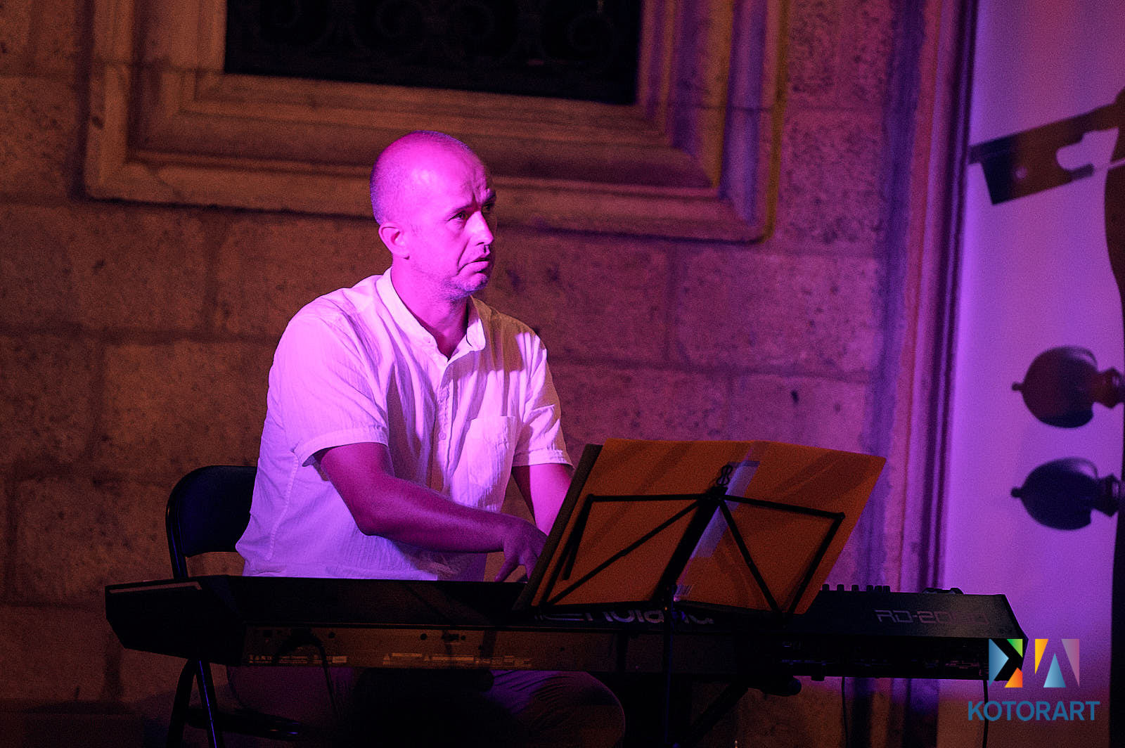 carlos_jazz_trio-08-18-156.jpg