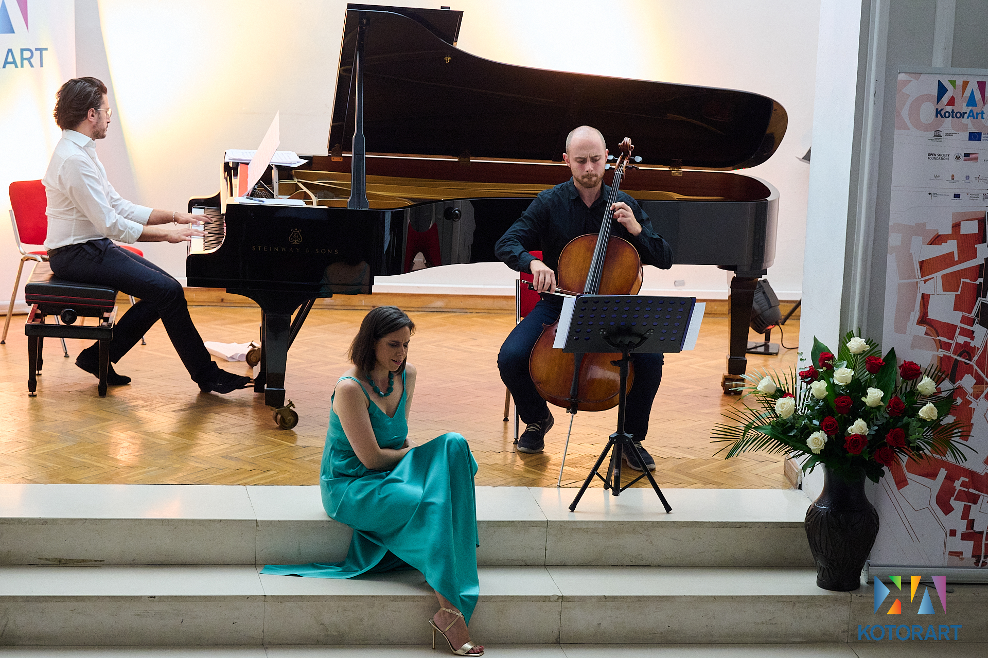 duo_pagin-08-22-109.jpg