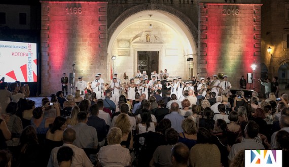 korijeni-07-17-277.jpg