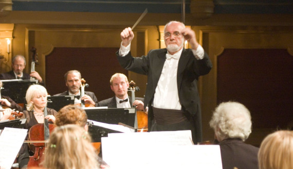 Julio Marić maestro.JPG