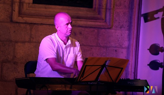 carlos_jazz_trio-08-18-156.jpg